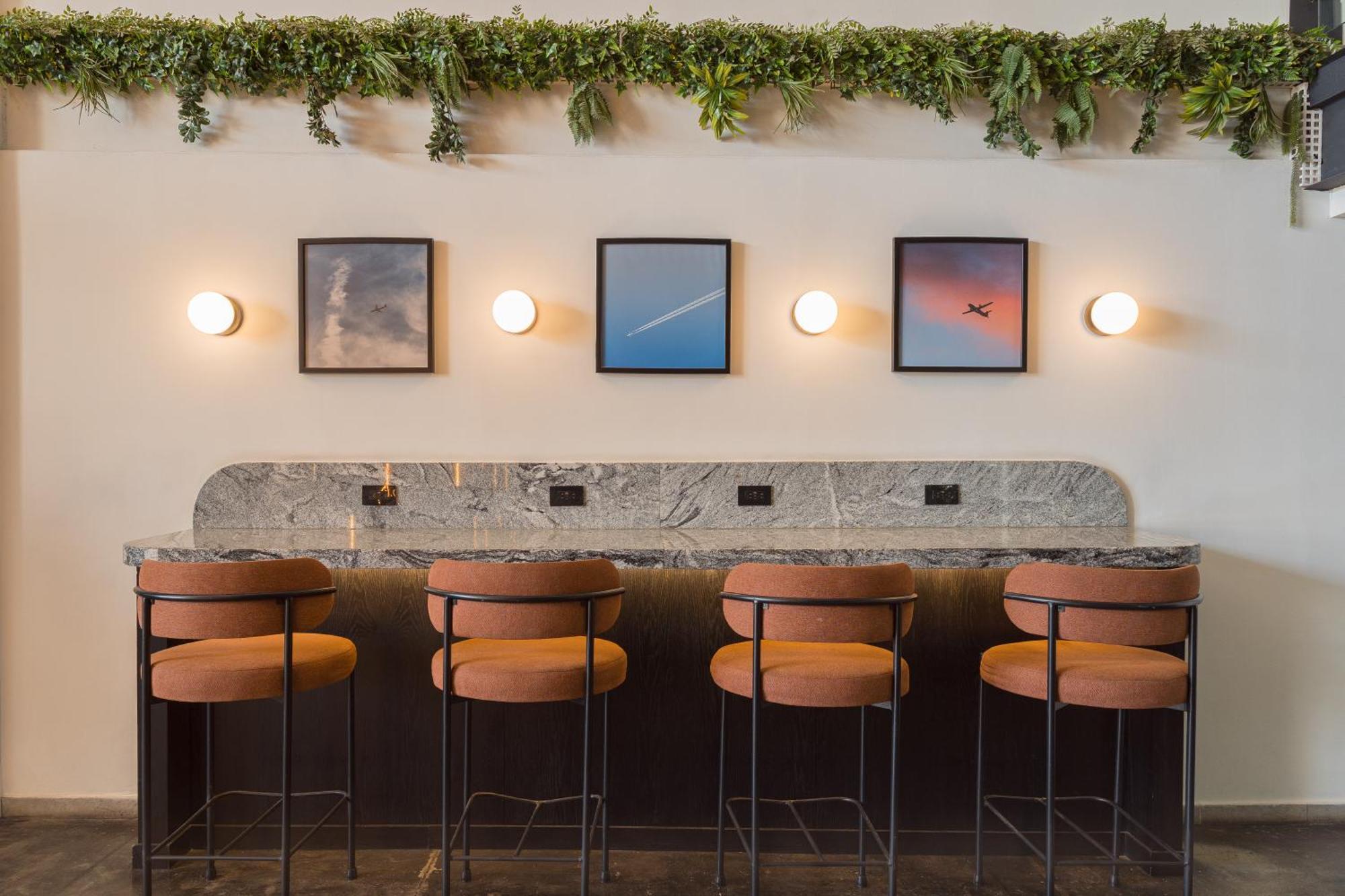 Hangar Select Aeropuerto Guadalajara Las Pintas エクステリア 写真
