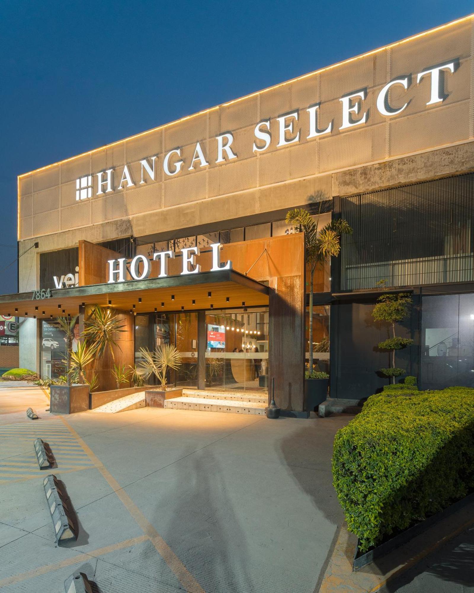 Hangar Select Aeropuerto Guadalajara Las Pintas エクステリア 写真